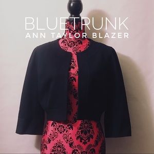 ANN TAYLOR LOFT CROP BLACK BLAZER